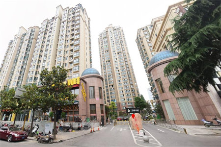 御泉龙庭2室2厅1卫30万90m2出售